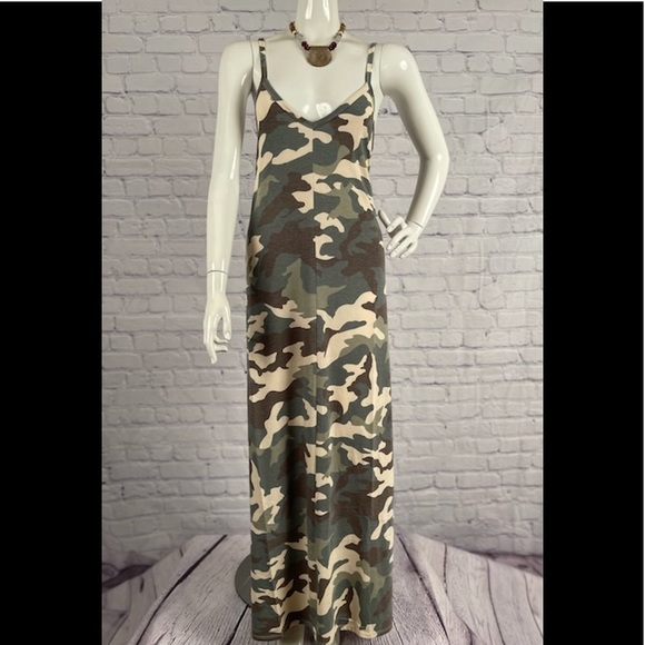 Brand New Camo Print Maxi Dress Various - Picture 5 of 9